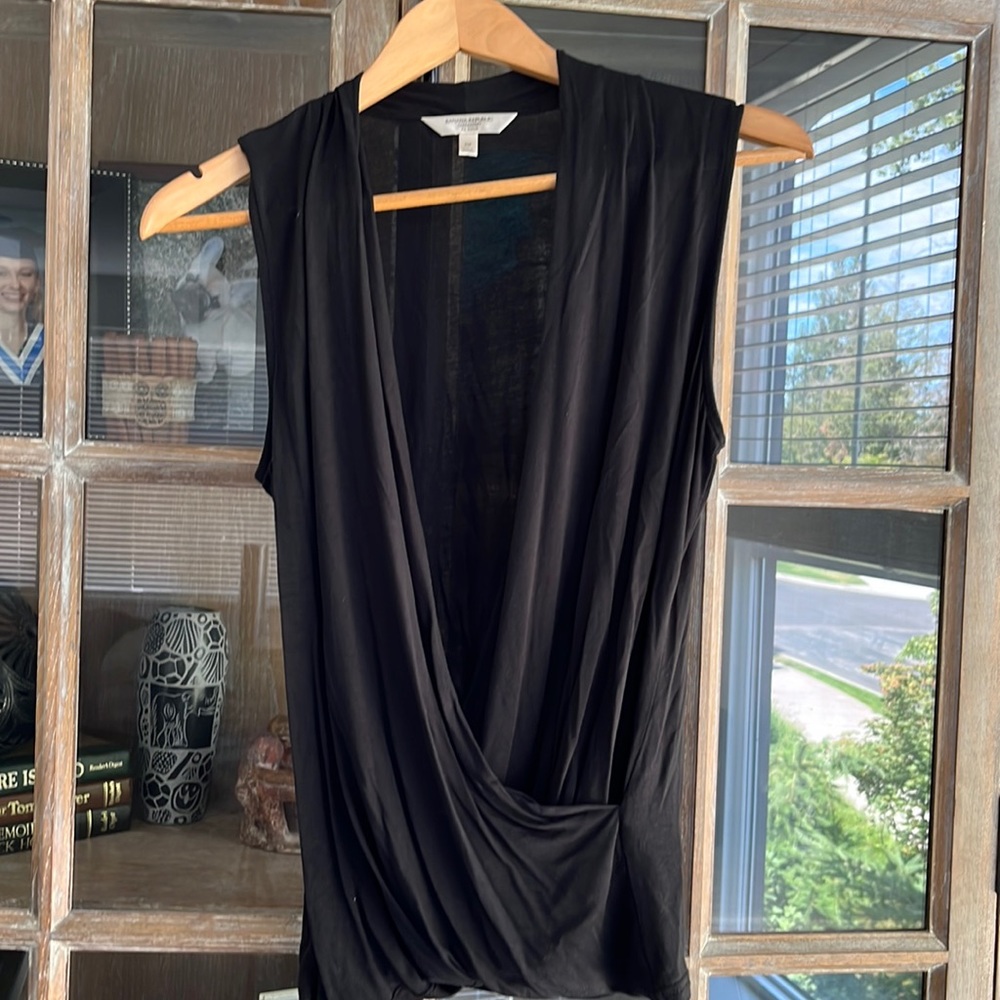 Banana Republic Sleeveless wrap top